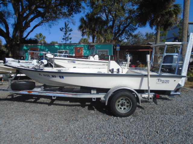 2002 Okeechobee Twister 16 Flats